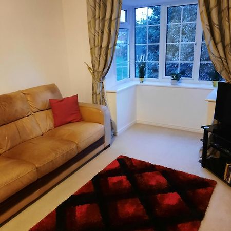 Апартаменты Redmire - 2 Bed 1St Floor Flat Overlooking Green Дарлингтон Экстерьер фото